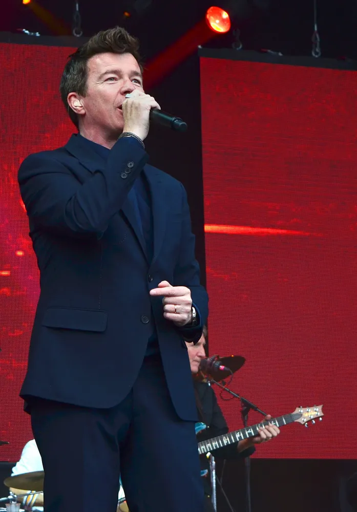 Rick Astley en concert au festival Let's Rock Bristol, 2014