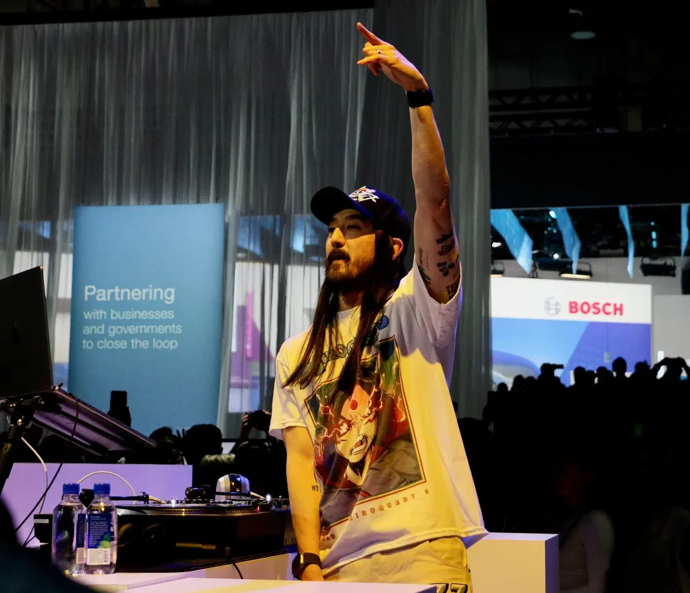 Steve Aoki